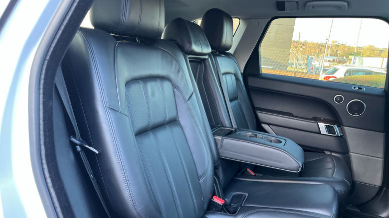 Land Rover Range Rover Sport 3.0 SDV6 HSE 5dr Auto Diesel Estate